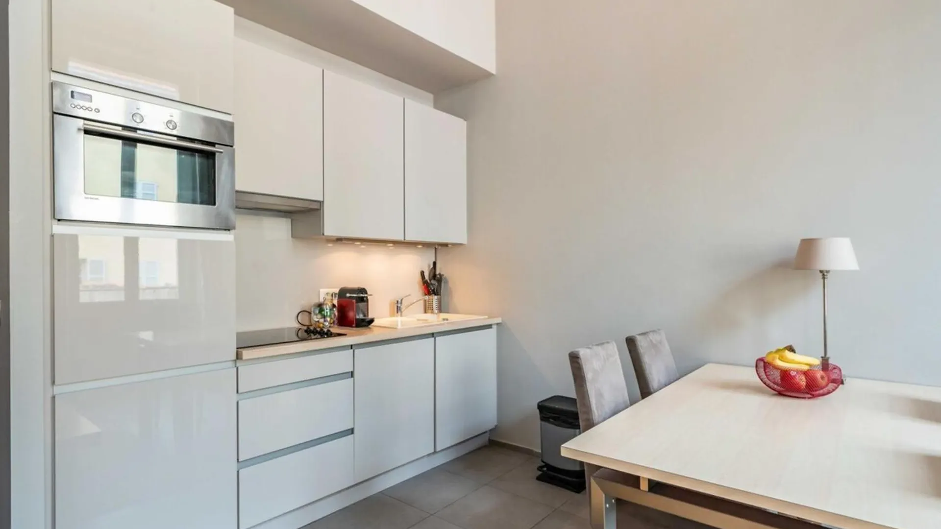 Beautiful 2 Bedroom In The Heart Of كان 0*,  فرنسا